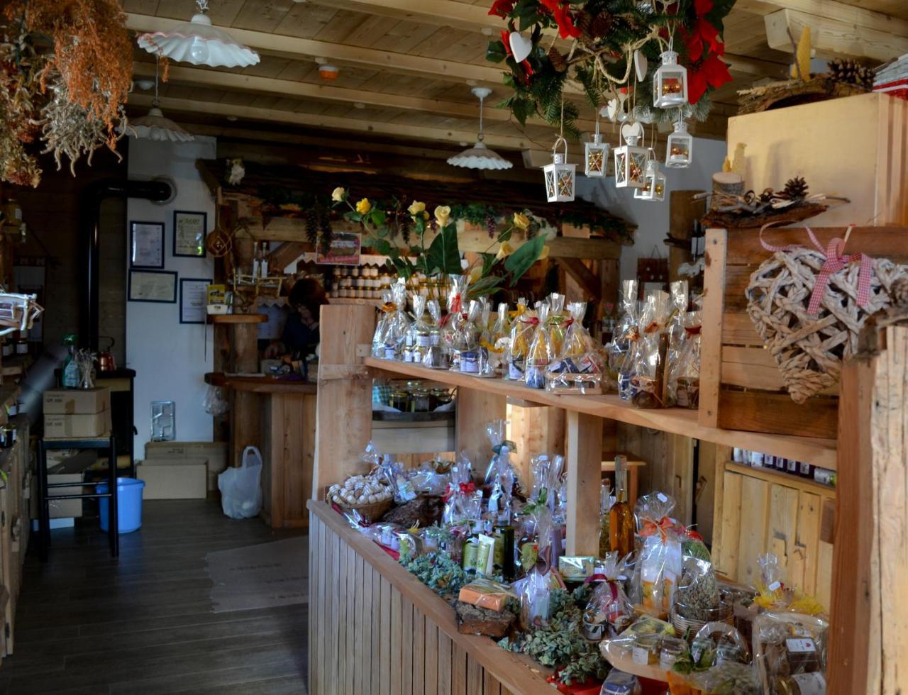 Agriturismo Dalla Natura La Salute Giustino Εξωτερικό φωτογραφία